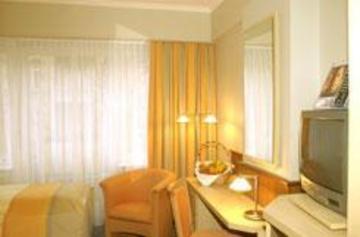 Western Berlin-kurfuerstendamm 4* Berlino